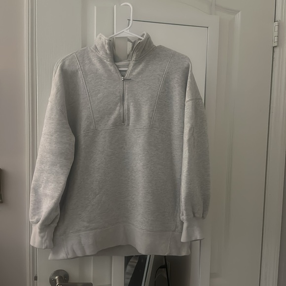 Abercrombie & Fitch Essential Sunday Oversized Hoodie in Light Grey - Picture 4 of 4